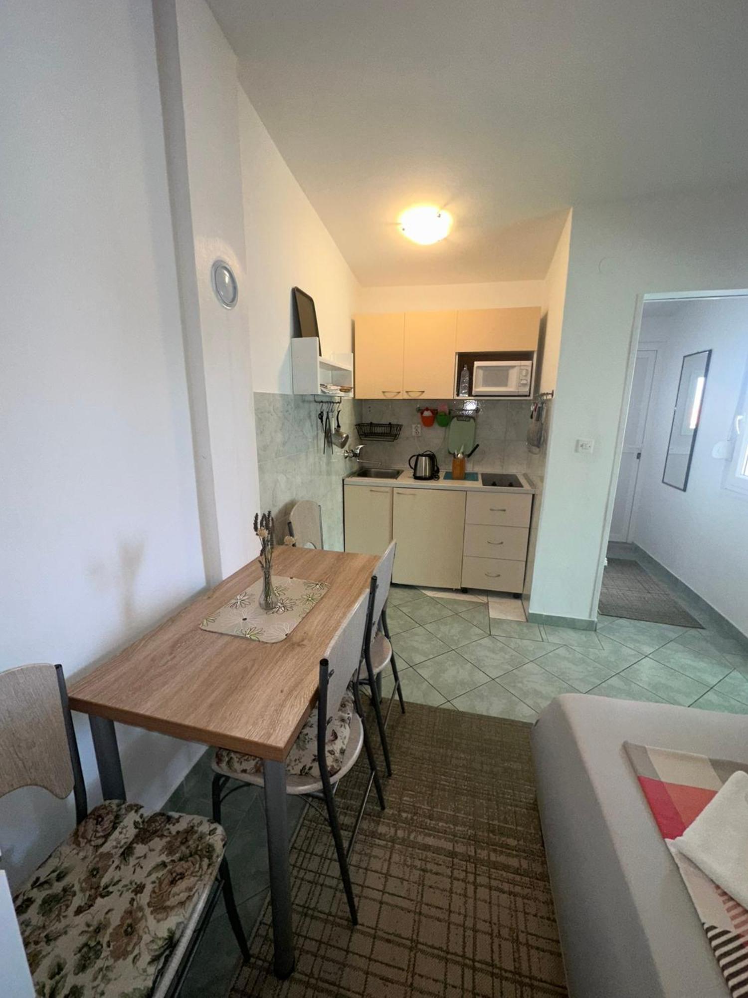 Apartmani Matovina Vir Eksteriør billede